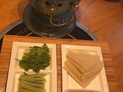 -娜仁图雅蒙古美食村(33小镇店)