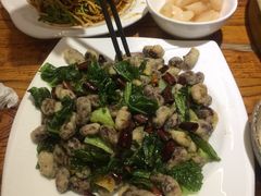-滇香肴·云南菜蒸汽石锅鱼(云南北路店)