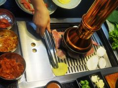 -臻牛烤肉