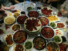 -巴厘龙虾·榜首油焖大虾(音乐学院·沿江酒馆店)