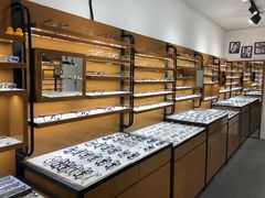 -罗伯特眼镜·蔡司官方授权(罗湖国贸店)