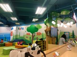 -莫莉幻想儿童乐园(武汉保利广场店)