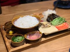 蒙自过桥米线-麦麦山云南菜(复地活力城店)