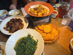 -黄泥岗·地道湖北菜(奥特莱斯店)