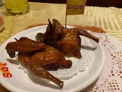 驰名石岐乳鸽-石岐佬中山菜馆(张溪店)