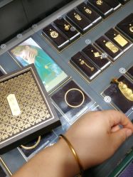 -周大福CHOW TAI FOOK(浦东八佰伴店)