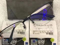 -爱视眸Eyeblling眼镜·依视路·蔡司镜片折扣店(百联南方商城购物中心)