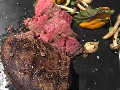 -恰餐厅及酒吧 CHAR Bar & Grill (北京丽都皇冠假日店)