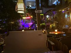 -城墙外BAR