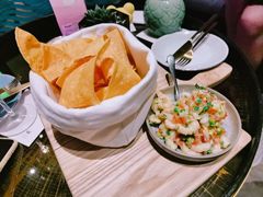 -池畔酒吧 WET Bar