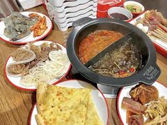 -言玖鲜火锅串串披萨自助(益田假日店)