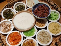 -包整·丝娃娃(一览甲秀楼风景店)