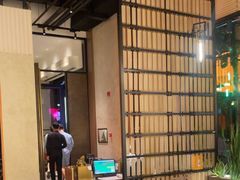-洛缦音乐餐厅(工业展览馆万象城店)