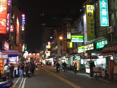 -六合夜市