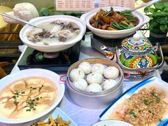 -霄汉牛三鲜湖北砂锅菜(万松园2店)