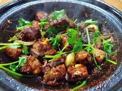腊肠排骨煲-海口滨海新村143号海南老字号炒菜店