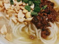 -姚姚酸菜鱼·金戈戈香港豉油鸡(喜荟城联名店)