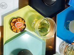 -茶是一枝花泡茶店