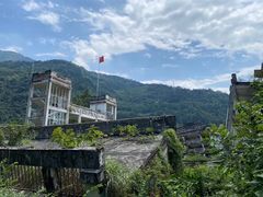-四川汶川特大地震漩口中学遗址