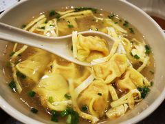 鲜肉小馄饨-东泰祥生煎馆(陕西南路店)
