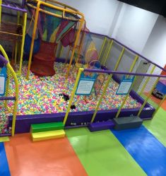 -蹦贝运动中心·蹦床·攀岩·闯关(龙岗店)