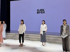 -荔秀服饰文化街区