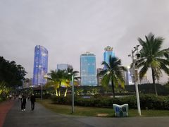 -万绿园