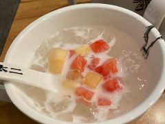 现任椰奶冰粉-太二酸菜鱼(正大广场店)