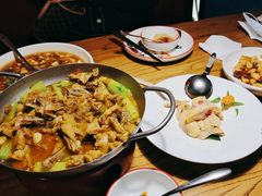 -新白鹿餐厅(百联中环店)