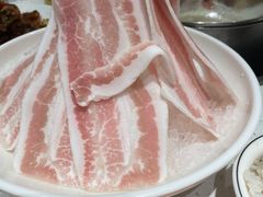 -三人行骨头王火锅(长寿店)