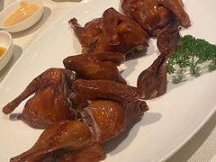 脆皮烧乳鸽-御宝轩(益丰·外滩源店)