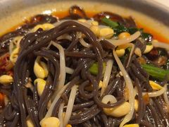 -阿瓦山寨·湘菜现炒·剁椒鱼头王(咸阳总店)