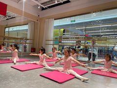 -炫艺舞蹈培训中心(枫尚奥特莱斯店)