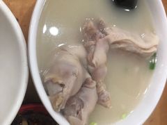 -雷祖芳老妈蹄花店