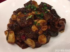 -侬佳蒸菜馆(听潮店)
