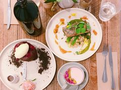 -FLOVIE FLORIST CAFE