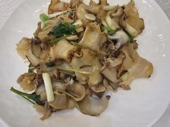-奕景海鲜酒家· 大连海鲜(星海广场店)