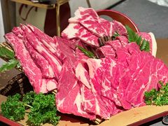-铭牛烧肉·和牛海鲜自助(高新月牙湖店)