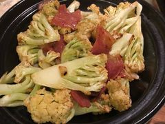-新大咀港式茶餐厅(宝山万达店)
