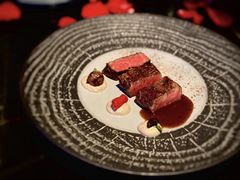 M9带骨和牛肋排-wann lounge 低温慢煮牛排·清吧