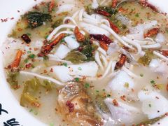 -江渔儿酸菜鱼(奥园广场金发购物中心店)