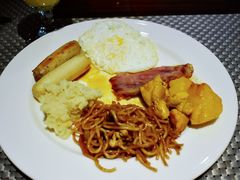 -BLU 全日制餐厅(上海安曼纳卓悦酒店)
