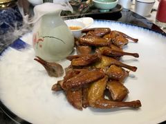 金牌烤乳鸽-夜宴江景餐厅