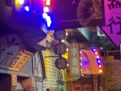 -荒岛实景沉浸密室(江汉路1店)