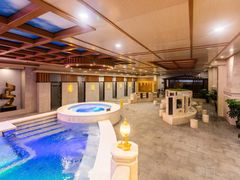 -碧中海汤泉汗蒸酒店