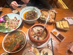 -老滇山寨•云南特色菜•地方菜•民族风情歌舞表演(金碧店)