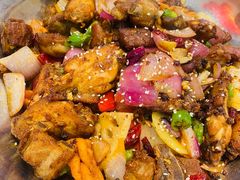 -休记光头香辣蟹干锅(绵竹店)