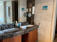 -汕尾巴黎半岛酒店