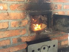 -粘豆包柴火铁锅炖