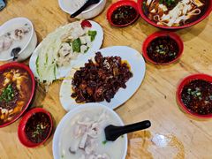 -雷祖芳老妈蹄花店